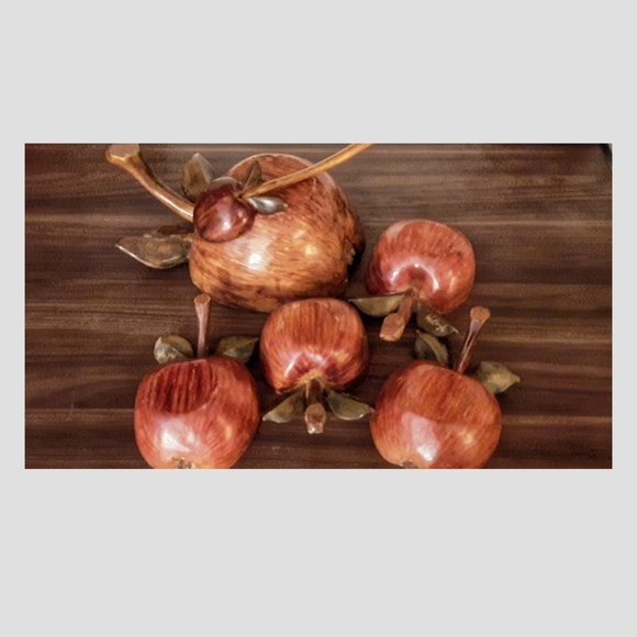 Rare, unique apple set - Picture 2 of 5